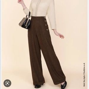 Vivian of Holloway Wool Pants